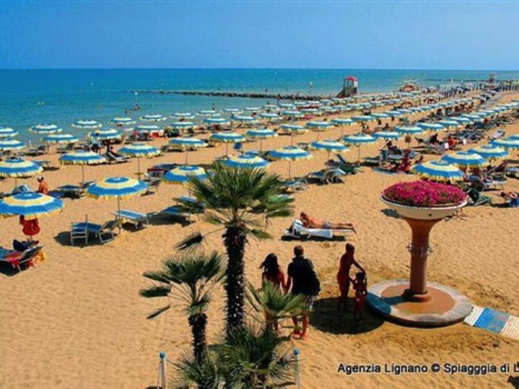 Lignano Riviera With Fireplace & Air Conditioning 리그나노 사비아도로 외부 사진