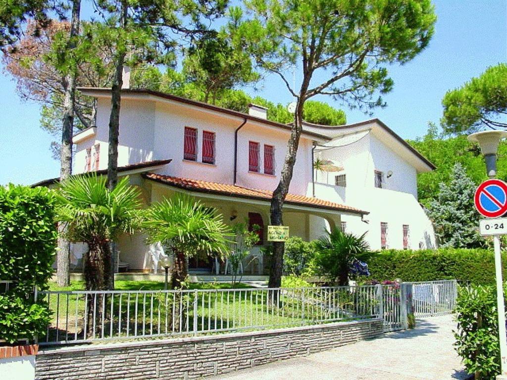 Lignano Riviera With Fireplace & Air Conditioning 리그나노 사비아도로 외부 사진